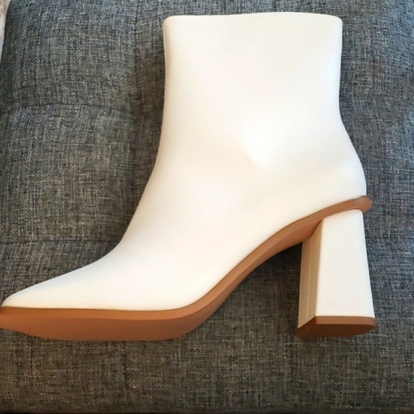 Coutgo White Square Toe Chunky Heeled Boots Size 9.5 - Picture 1 of 7